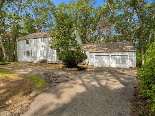 25 Yorkshire Road, Dover MA 02030