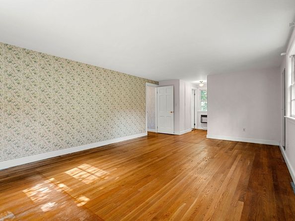 25 Yorkshire Road, Dover MA 02030