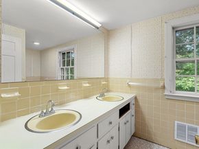 25 Yorkshire Road, Dover MA 02030