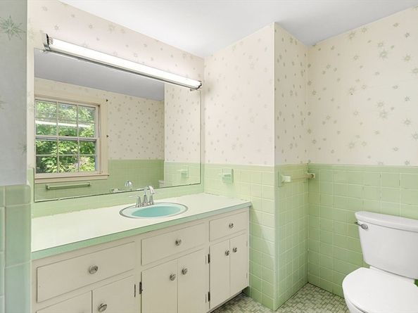 25 Yorkshire Road, Dover MA 02030