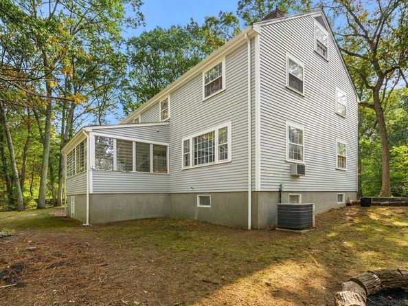 25 Yorkshire Road, Dover MA 02030