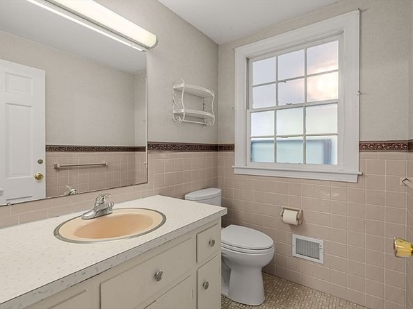 25 Yorkshire Road, Dover MA 02030