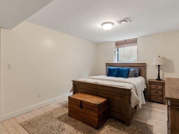 10 Beacon St 1, Chelsea MA 02150