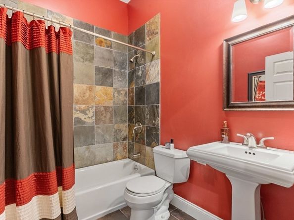 10 Beacon St 1, Chelsea MA 02150