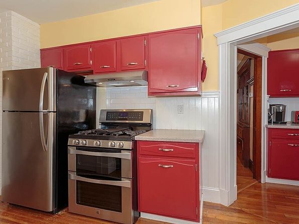 27 Hawthorn Road, Milton MA 02186