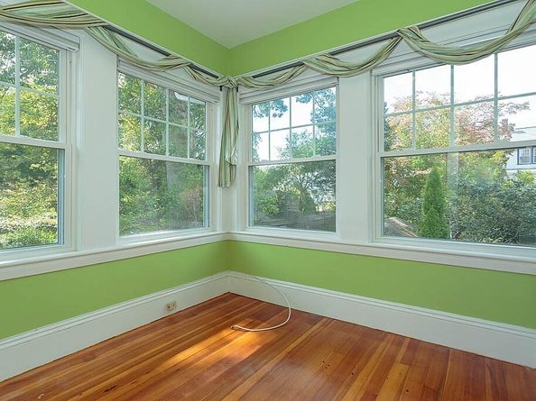 27 Hawthorn Road, Milton MA 02186