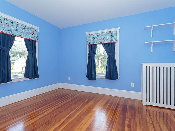 27 Hawthorn Road, Milton MA 02186