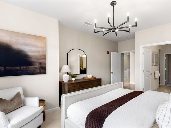 5 Peters Farm Way 101, Westborough MA 01581