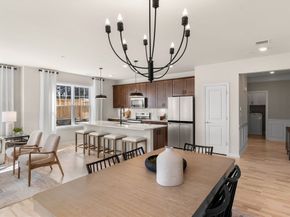 5 Peters Farm Way 101, Westborough MA 01581