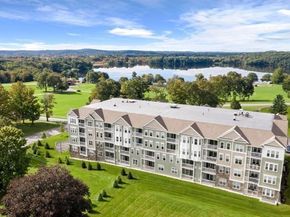 5 Peters Farm Way 101, Westborough MA 01581
