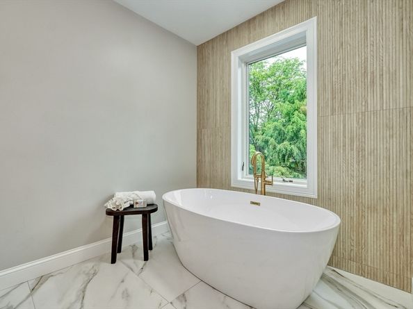 44 Cabot Street, Winchester MA 01890
