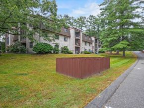 5 Greenbriar Drive 107, North Reading MA 01864