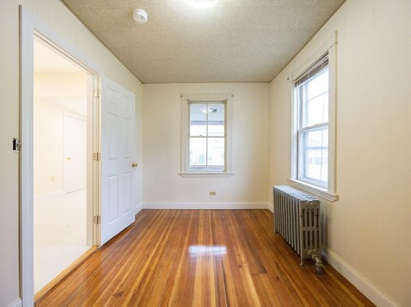 12 Lothrop St, Saugus MA 01906