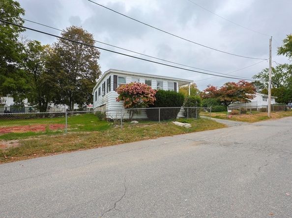 12 Lothrop St, Saugus MA 01906