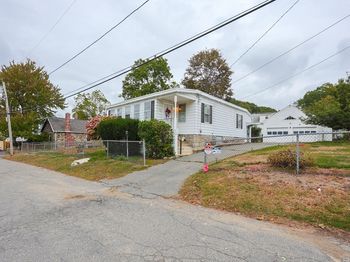 12 Lothrop St
