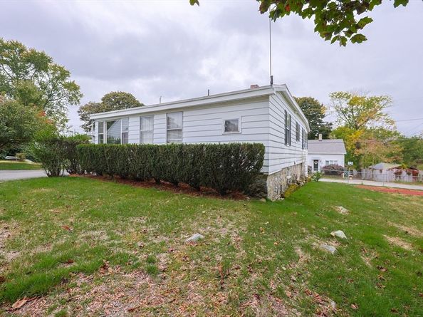 12 Lothrop St, Saugus MA 01906