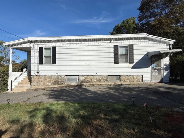 12 Lothrop St, Saugus MA 01906