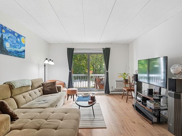 85 Commons Dr 210, Shrewsbury MA 01545