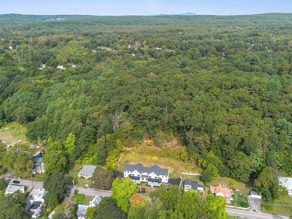 85-87 Hudson St 85, Northborough MA 01532