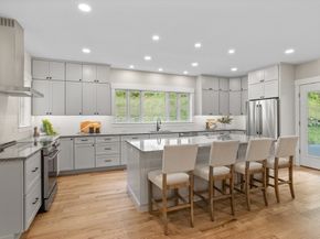 85-87 Hudson St 85, Northborough MA 01532