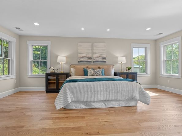 85-87 Hudson St 85, Northborough MA 01532