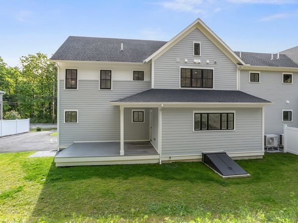 85-87 Hudson St 85, Northborough MA 01532