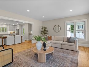 85-87 Hudson St 85, Northborough MA 01532