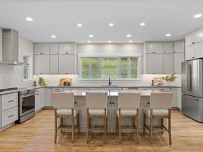 85-87 Hudson St 85, Northborough MA 01532