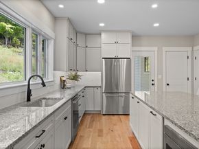 85-87 Hudson St 85, Northborough MA 01532