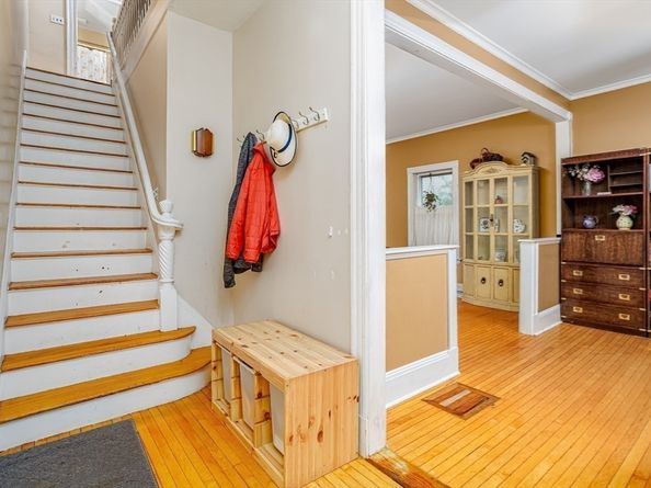 128 Green St 128, Melrose MA 02176
