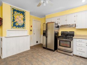 128 Green St 128, Melrose MA 02176
