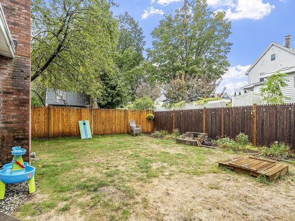 37 Putnam Park, Fitchburg MA 01420