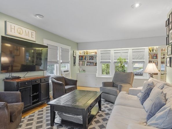 37 Putnam Park, Fitchburg MA 01420