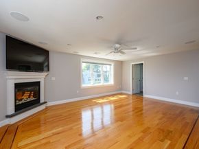 19 Knollwood Rd, Quincy MA 02171