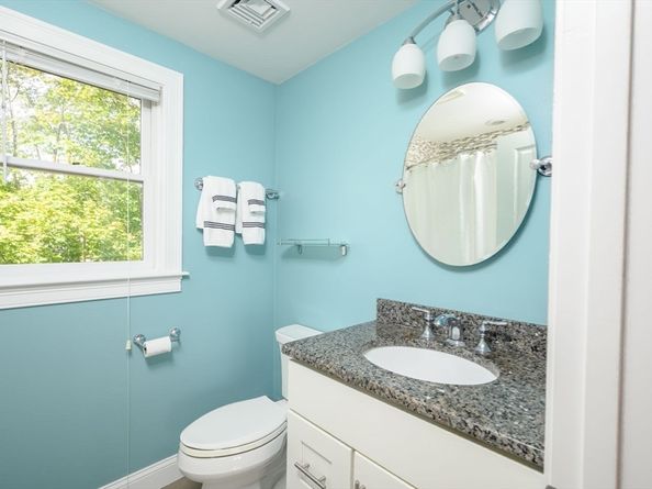 19 Knollwood Rd, Quincy MA 02171