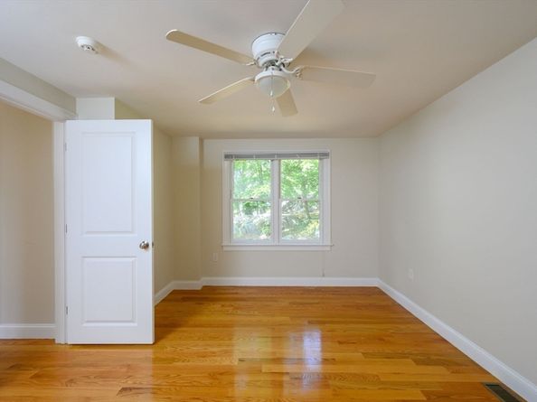 19 Knollwood Rd, Quincy MA 02171