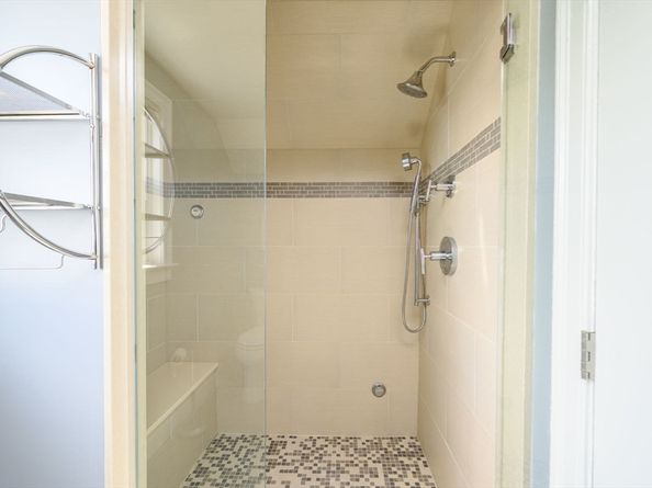 19 Knollwood Rd, Quincy MA 02171
