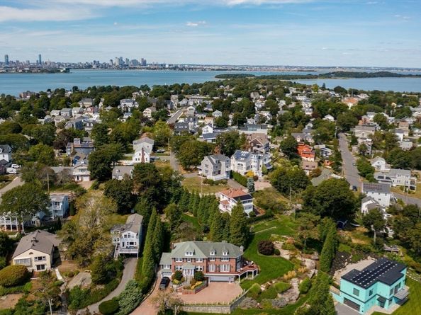 19 Knollwood Rd, Quincy MA 02171