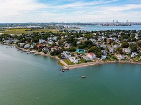 19 Knollwood Rd, Quincy MA 02171