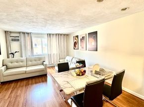 27 Gordon St 206, Framingham MA 01702