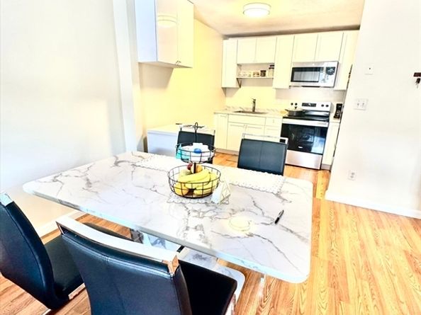 27 Gordon St 206, Framingham MA 01702