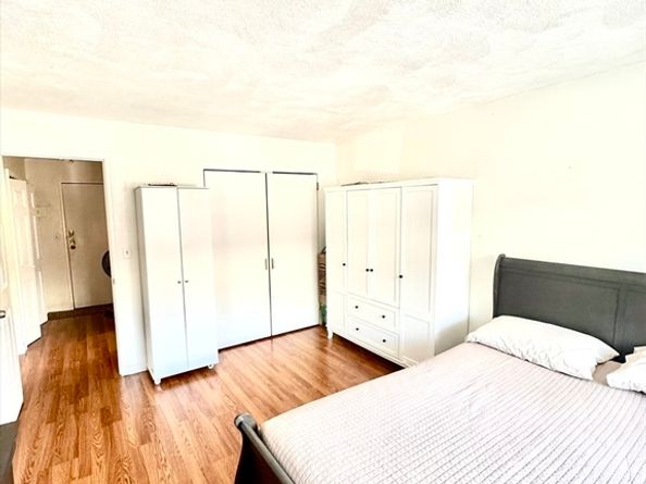 27 Gordon St 206, Framingham MA 01702