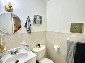 27 Gordon St 206, Framingham MA 01702