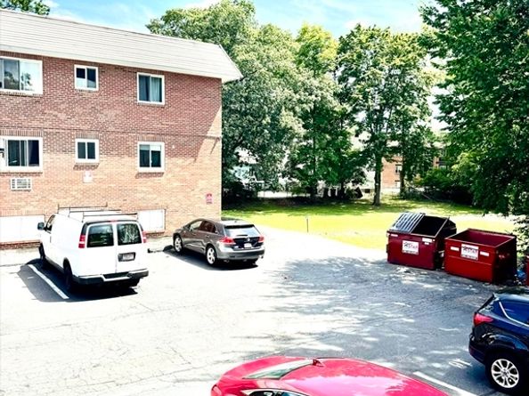 27 Gordon St 206, Framingham MA 01702