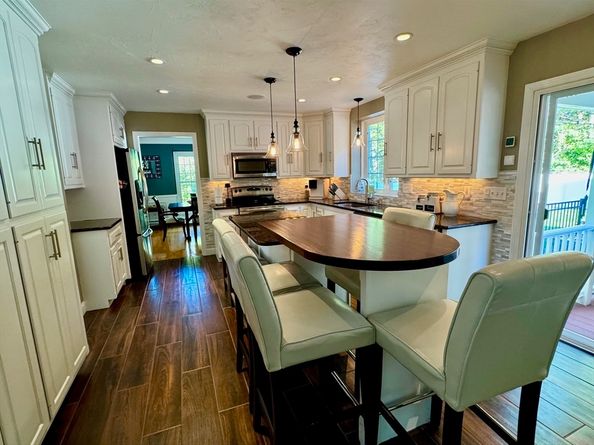23 Fredrickson Rd, Norfolk MA 02056
