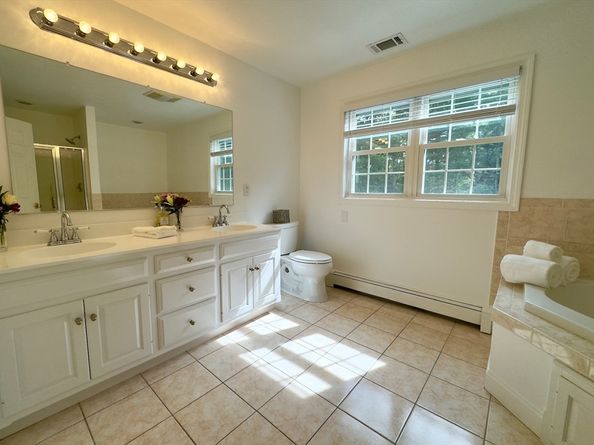 23 Fredrickson Rd, Norfolk MA 02056