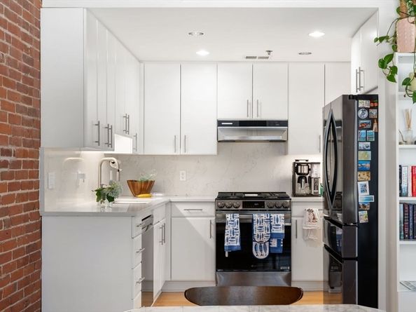 9 West Broadway 314, Boston MA 02127