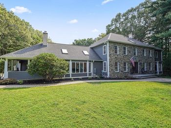 33 Woodstone Rd