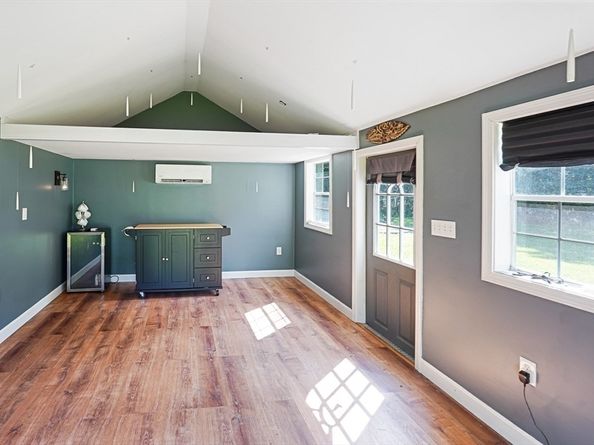 33 Woodstone Rd, Northborough MA 01532