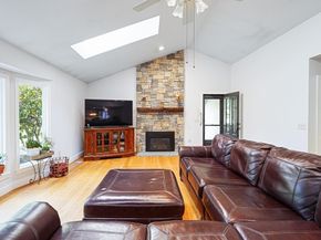 33 Woodstone Rd, Northborough MA 01532